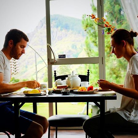 Hotel Sun Breeze เอลลา ภายนอก รูปภาพ