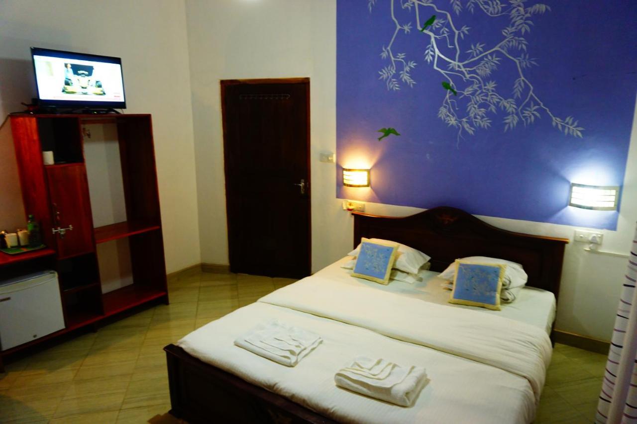 Hotel Sun Breeze เอลลา ภายนอก รูปภาพ