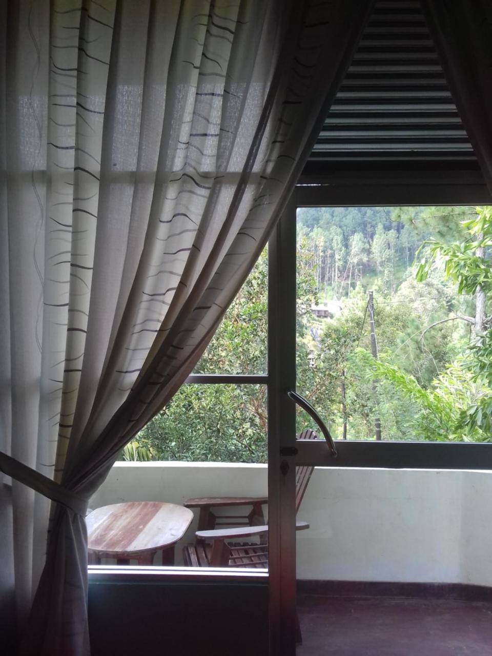 Hotel Sun Breeze เอลลา ภายนอก รูปภาพ